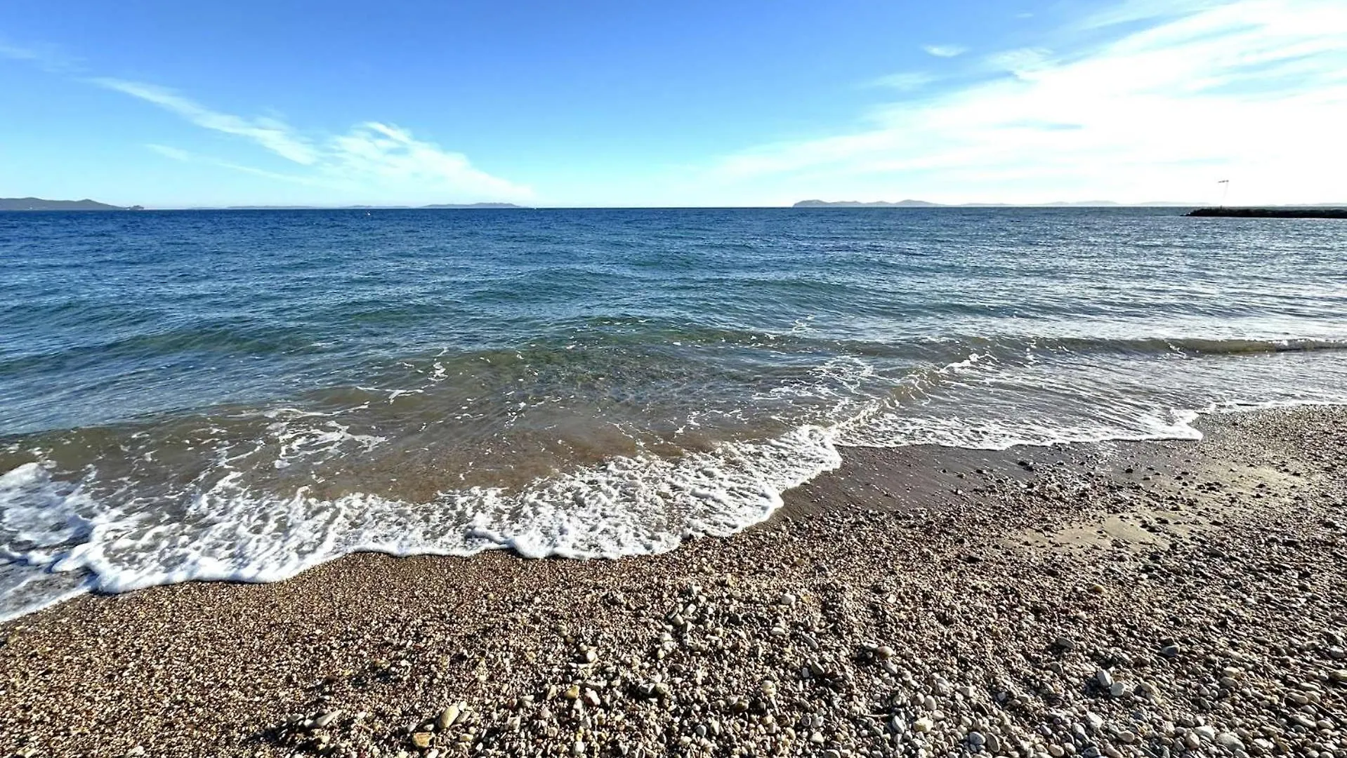 Hyedav Studio Climatise Pour 4 Personnes A 50 M De La Plage - Les Salins D'Hyeres Apartment