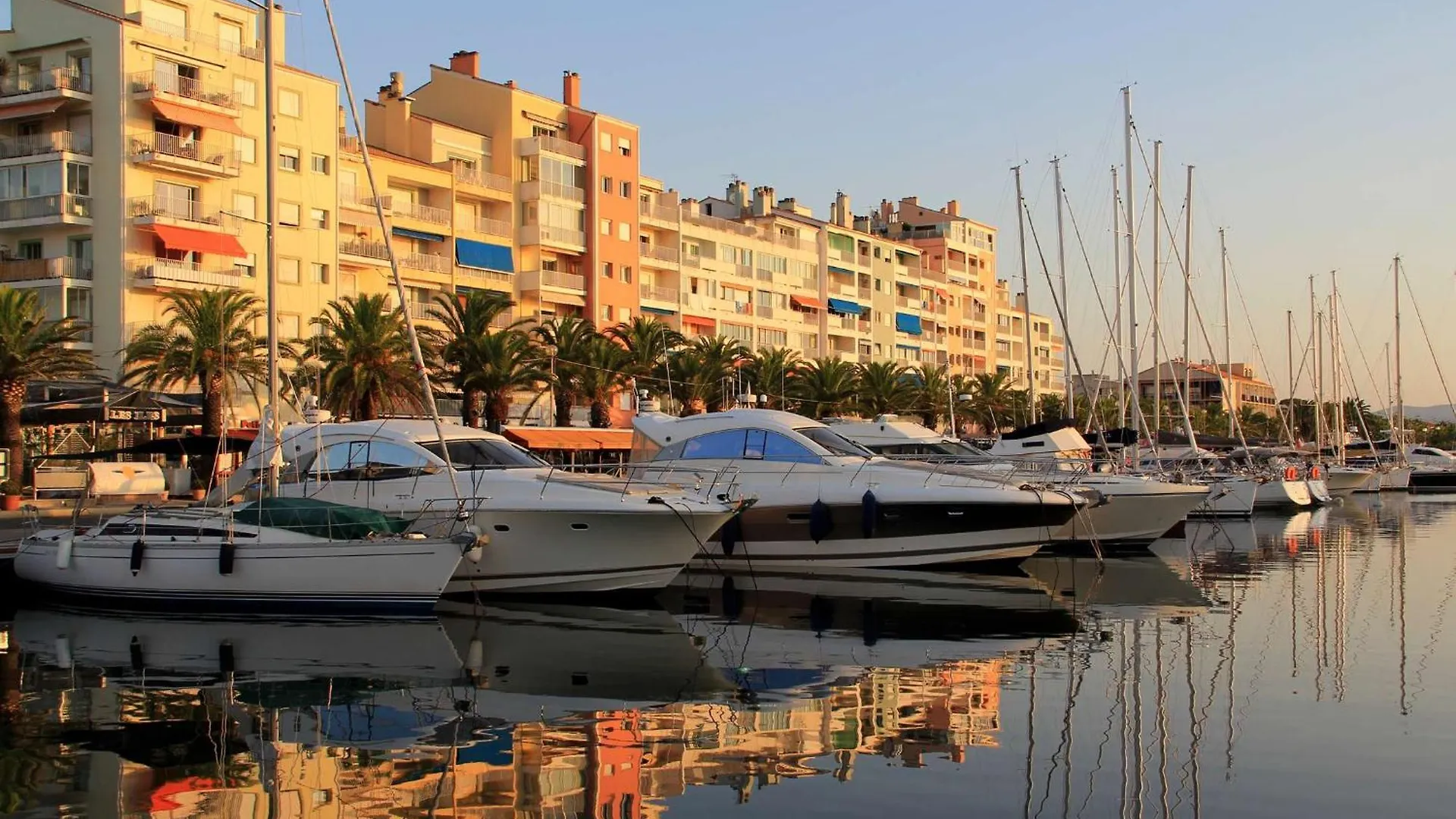 Hyedav Studio Climatise Pour 4 Personnes A 50 M De La Plage - Les Salins D'Hyeres